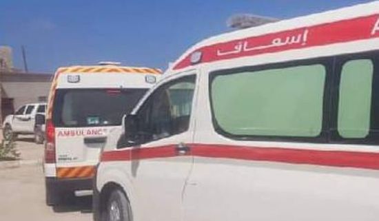 دعم "مستشفى خليفة" بسقطرى بسيارتي إسعاف