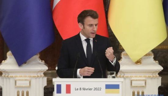 ماكرون: روسيا وأوكرانيا تعهدتا بالالتزام باتفاقيات مينسك