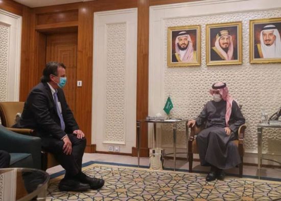 بن فرحان وجريسلي يناقشان سبل التوصل لحل سياسي باليمن