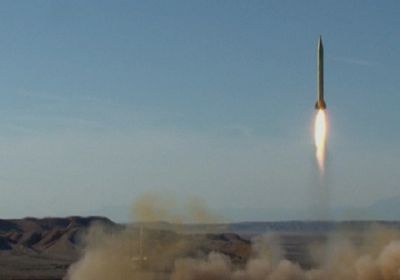 بالستي حوثي يسقط عقب إطلاقه في صعدة