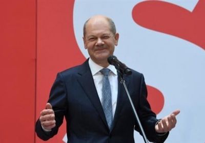 المستشار الألماني يجري اتصالا هاتفيا برئيس الوزراء العراقي