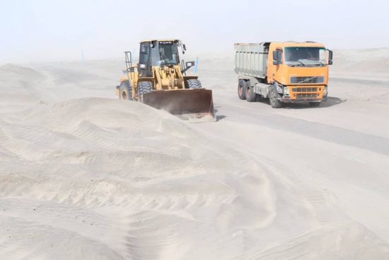 انطلاق أعمال تأهيل 5 كيلومترات طرق في عدن