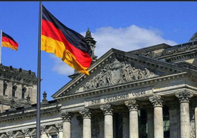 ألمانيا.. وزارة الدفاع تطالب السلطات المالية بالعودة إلى الديمقراطية