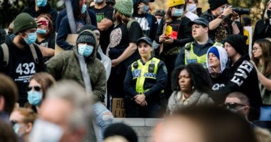 تظاهرة في أستراليا احتجاجا على التطعيم ضد كورونا