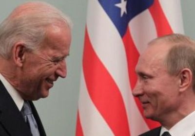 بدء اتصال هاتفي بين بايدن وبوتين بشأن الأزمة الأوكرانية