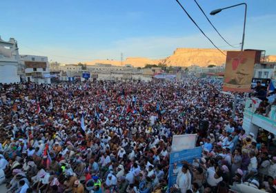 طرد المحتل وتجديد التفويض.. 10 مواقف لمليونية سيئون