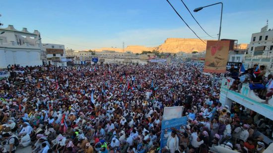 طرد المحتل وتجديد التفويض.. 10 مواقف لمليونية سيئون