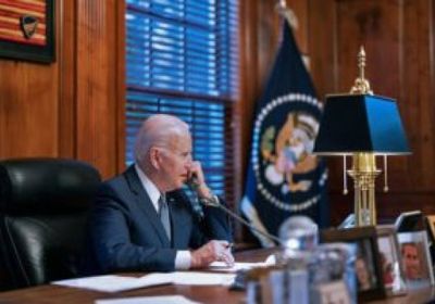  تفاصيل المكالمة الهاتفة بين بايدن ونظيره الأوكراني