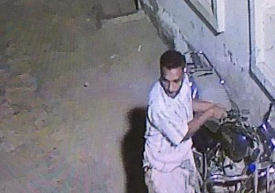 بلاغ يقود الأمن إلى عصابة إجرامية شرق المكلا