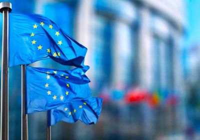 ملمحا للحوثي.. الاتحاد الأوروبي يحذر من استهداف البنية التحتية