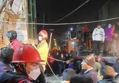مقتل وإصابة 18 شخصًا في انهيار مبنى سكني بطهران