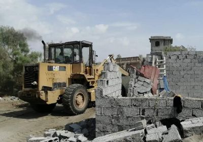 مأمور خور مكسر يتوعد المسوؤلين عن أعمال البسط