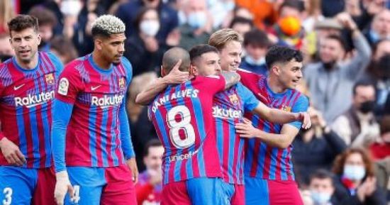 اعرف التشكيل الرسمي لمباراة برشلونة ضد نابولي