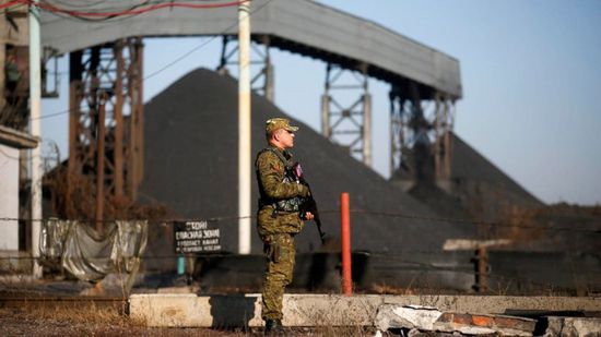 موسكو تعلن انسحابات جديدة لقواتها من حدود أوكرانيا