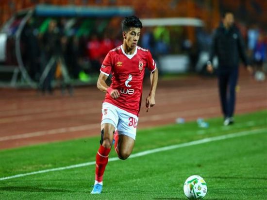 موعد خضوع نجم الأهلي المصري لجراحة الرباط الصليبي