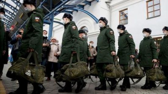 صور توثق نشاطًا عسكريًا روسيًا قرب أوكرانيا