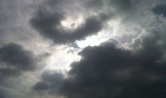 رياح قوية السرعة.. توقعات طقس الجنوب غدا