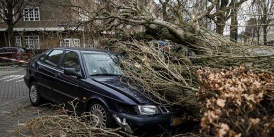 مصرع 4 أشخاص بهولندا بسبب العاصفة يونيس
