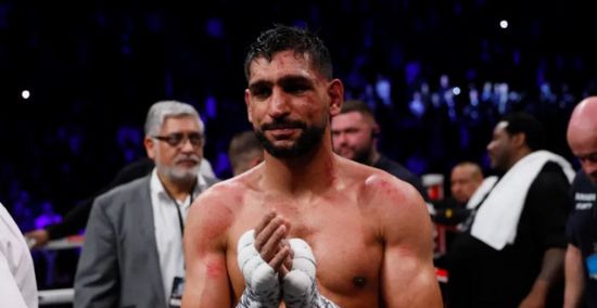  الملاكم البريطاني أمير خان يُعلن عن تفكيره في الاعتزال