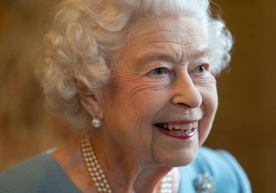 إصابة الملكة إليزابيث الثانية بفيروس كورونا
