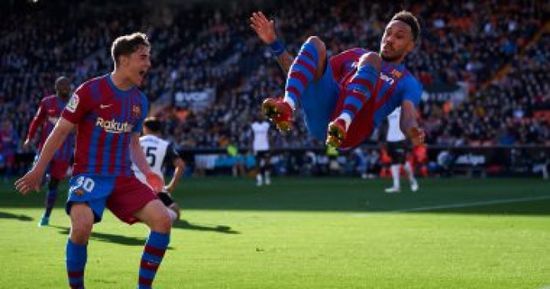 برشلونة يتقدم على فالنسيا بثلاثية فى الدوري الإسباني