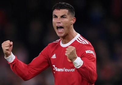 صحيفة تُفجر مفاجأة بشأن رحيل رونالدو من مانشستر يونايتد