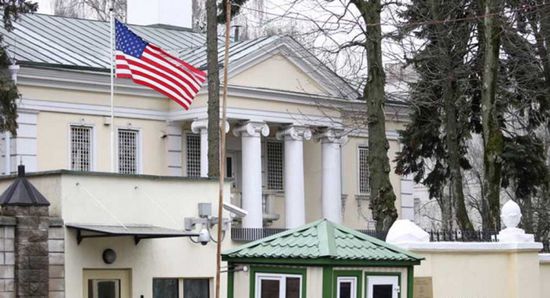 واشنطن تدعو موظفيها بالخارجية الأمريكية في أوكرانيا للمغادرة