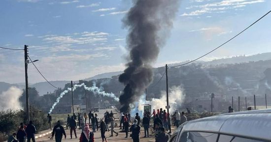إصابة فلسطينيين خلال مواجهات مع القوات الإسرائيلية في نابلس