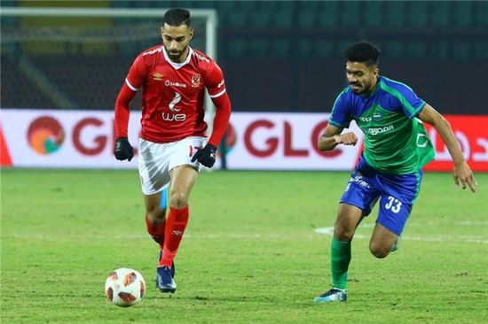 تقدم الأهلي على المقاصة بثنائية في الشوط الأول