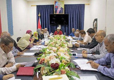 "اقتصادية الانتقالي" تنتقد مزادات "المركزي": لا تنعكس على أسعار الصرف