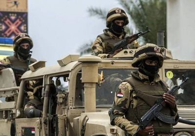 مصر.. الجيش يكشف تفاصيل إحباط عملية تهريب سلاح كبيرة