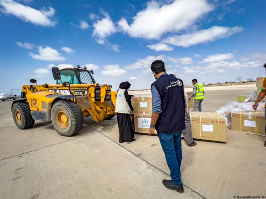 عدن تستقبل 100 ألف جرعة من لقاحات كورونا