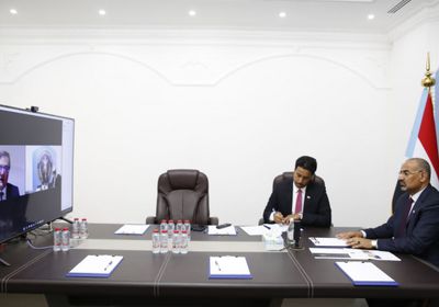 الزُبيدي وكودروف يبحثان جهود السلام والعلاقات التاريخية