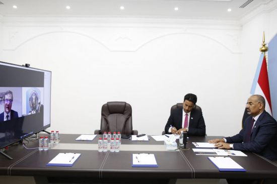 الزُبيدي وكودروف يبحثان جهود السلام والعلاقات التاريخية