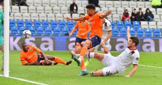 تريزيجيه يواصل التألق ويسجل هدفا في الدوري التركي