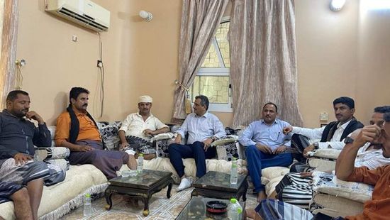 لملس يستقبل ذوي الشهيد أبو حرب ويثمن تضحياته