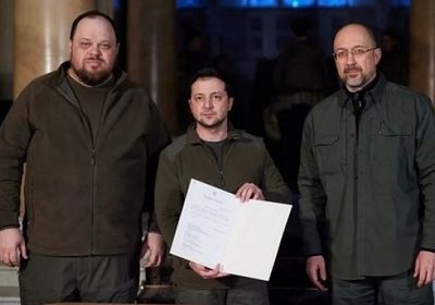 الاتحاد الأوروبي يبدأ دراسة ضم أوكرانيا بعد تقديم الطلب رسميًا