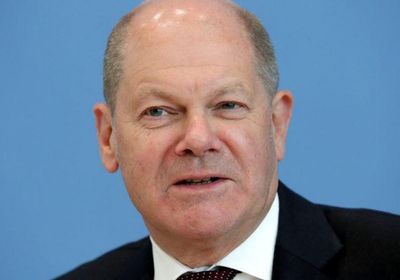 انقلاب موظفو المستشار الألماني عليه.. لهذا السبب