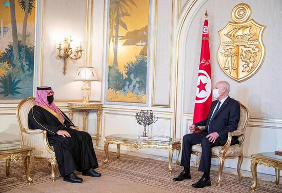 الرئيس التونسي يستقبل وزير الداخلية السعودي في قصر قرطاج