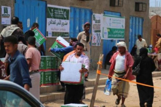 توزيع مساعدات على 4800 مستفيد في مديريات عدن