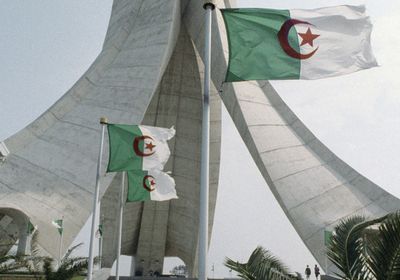 الجزائر.. القبض على 17 داعماً للجماعات الإرهابية