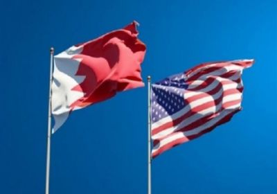 البحرين وأمريكا يبحثان تعزيز العلاقات بين البلدين