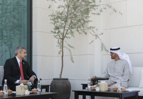 بحثا فرص التعاون.. ولي عهد أبوظبي يستقبل رئيس الباراجواي