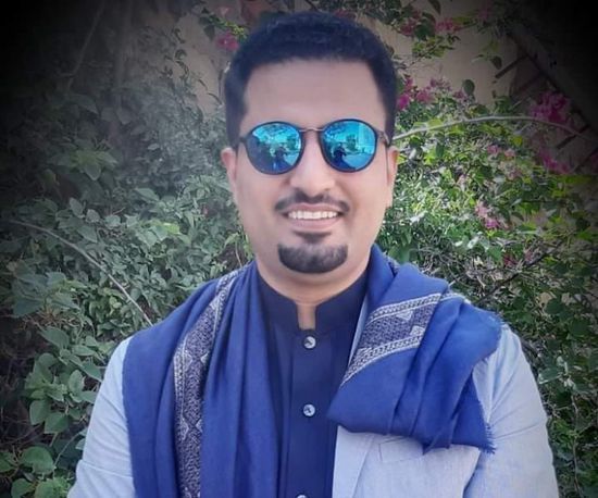 أمام منزله.. قناص حوثي يقتل شابا شمال تعز