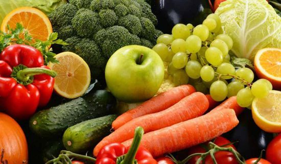 استقرار أسعار الخضروات والفواكه بأسواق عدن اليوم السبت