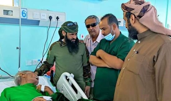 محسن الوالي يطمئن على الحالة الصحية للكاتب اليابلي