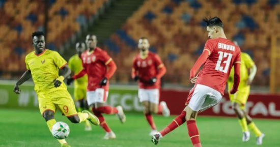 بصعوبة.. الأهلي المصري يتخطى المريخ السوداني