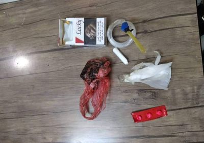 مداهمة تاجري مخدرات في فندق بالمكلا