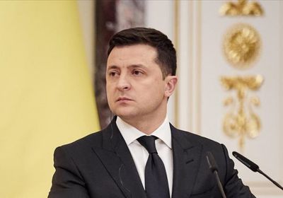 صحيفة أمريكية: واشنطن تزود الرئيس الأوكراني بمعدات اتصال مشفرة