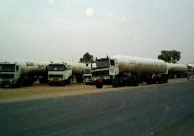 صحيفة تحذر: أزمة الوقود الحوثية تمنع وصول خدمات الإغاثة